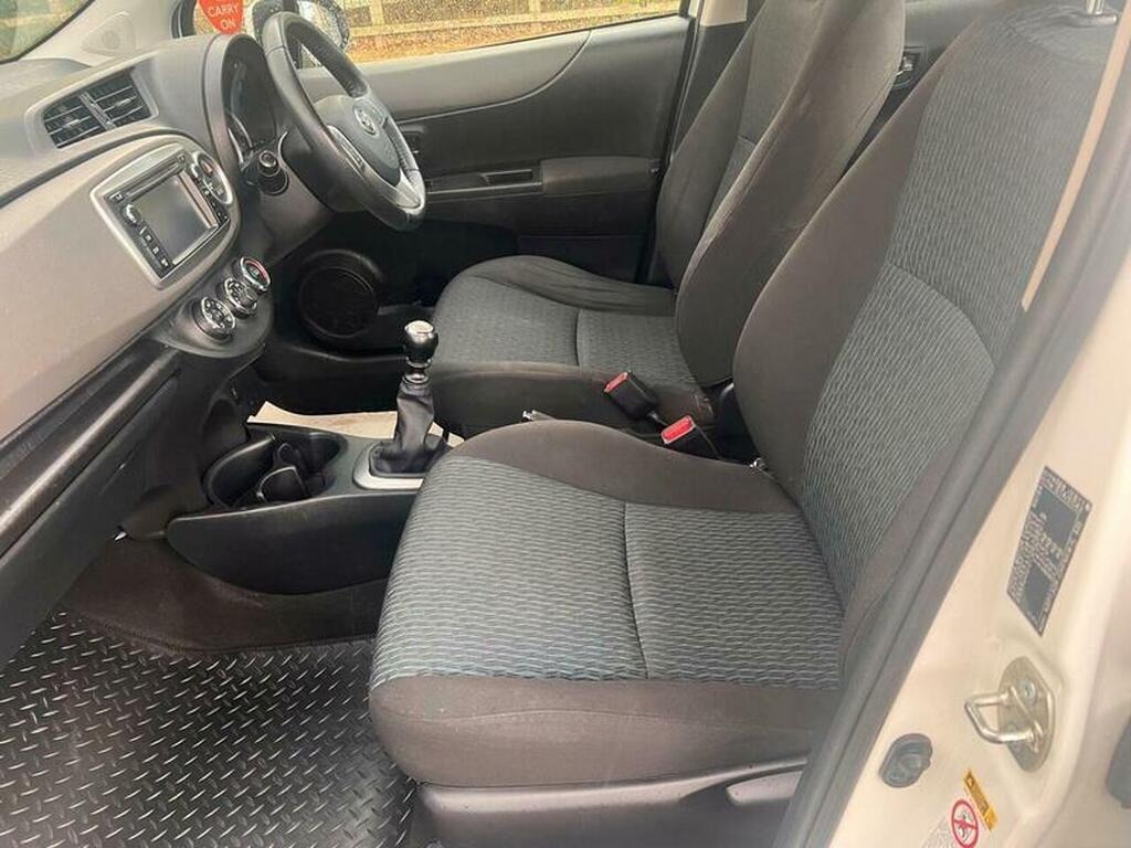 Used Toyota Yaris 2012 for sale - 76161696: Photo 34
