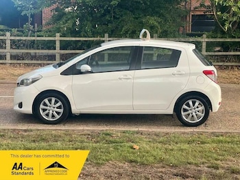 Used Toyota Yaris 2012 for sale - 76161696: Photo 3