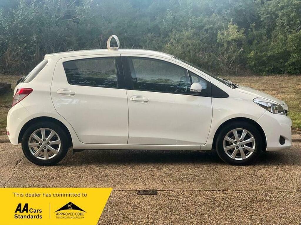 Used Toyota Yaris 2012 for sale - 76161696: Photo 5