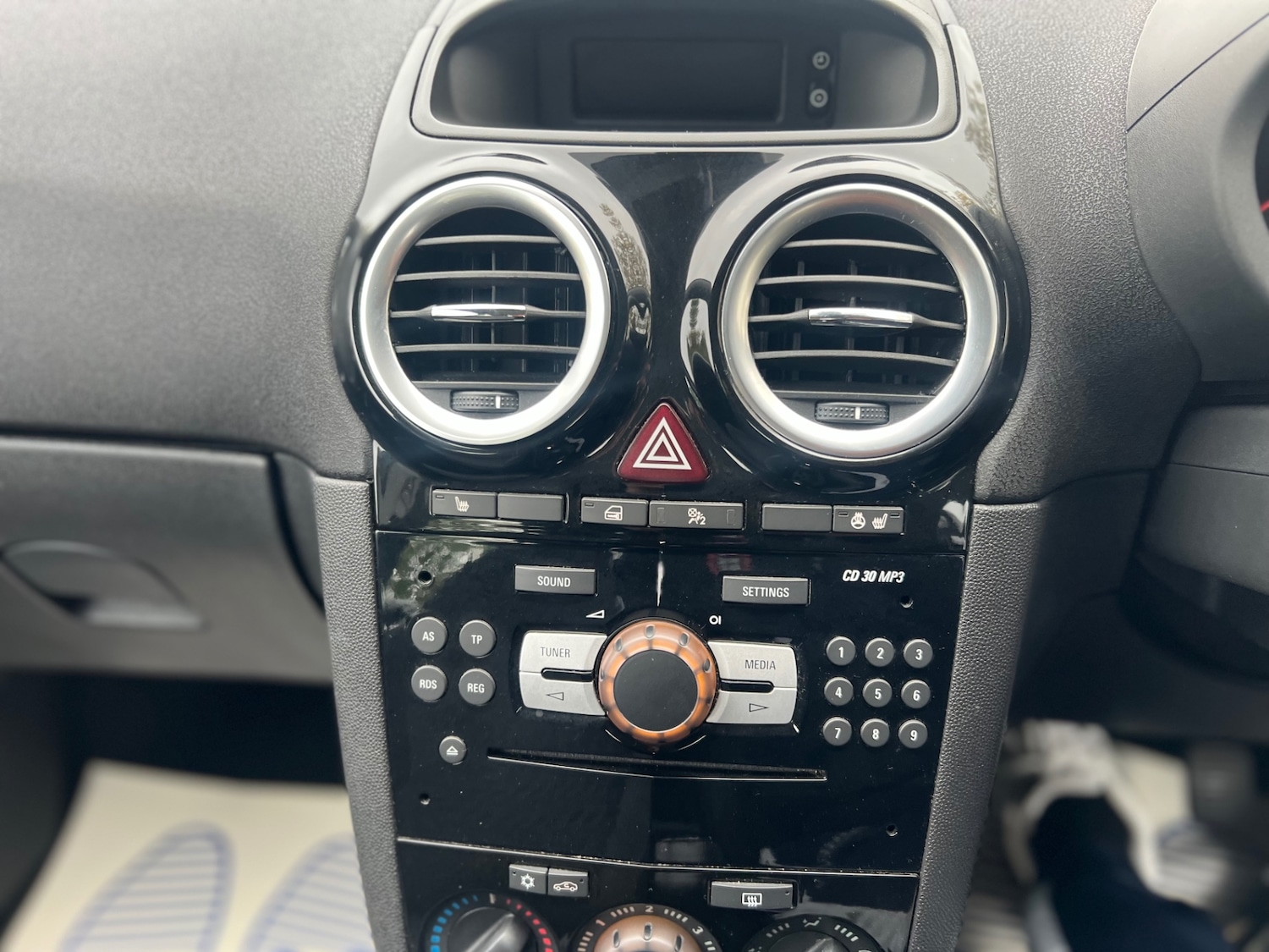 Used Vauxhall Corsa 2014 for sale - 77306376: Photo 35