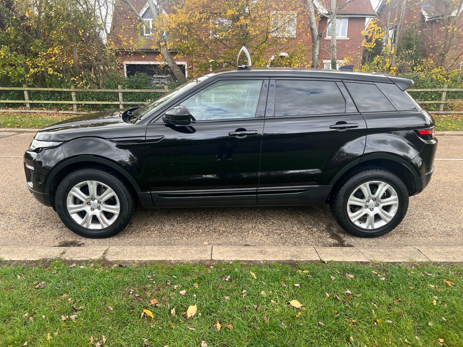 Used Land Rover Range Rover Evoque 2018 for sale - 76831863: Photo 4