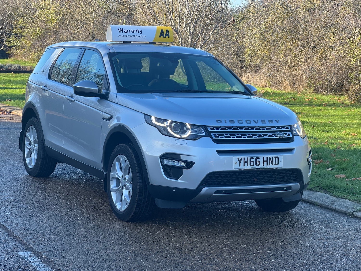 Used Land Rover Discovery Sport 2016 for sale - 76830630: Photo 1