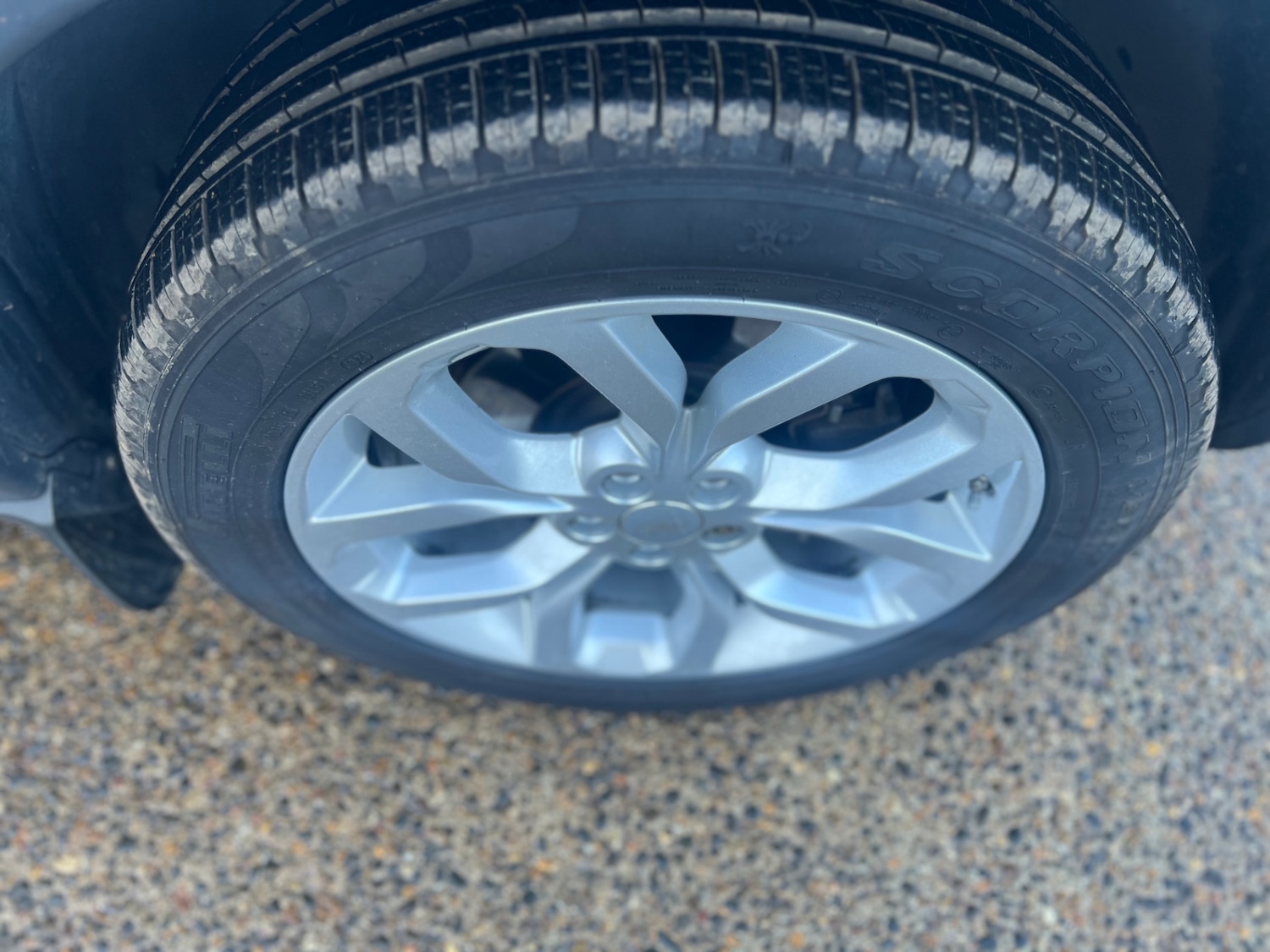 Used Land Rover Discovery Sport 2016 for sale - 76830630: Photo 11