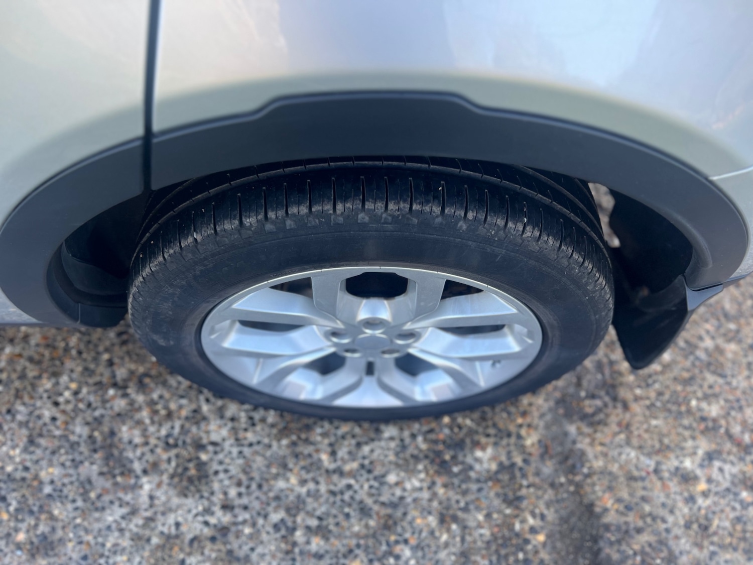 Used Land Rover Discovery Sport 2016 for sale - 76830630: Photo 13