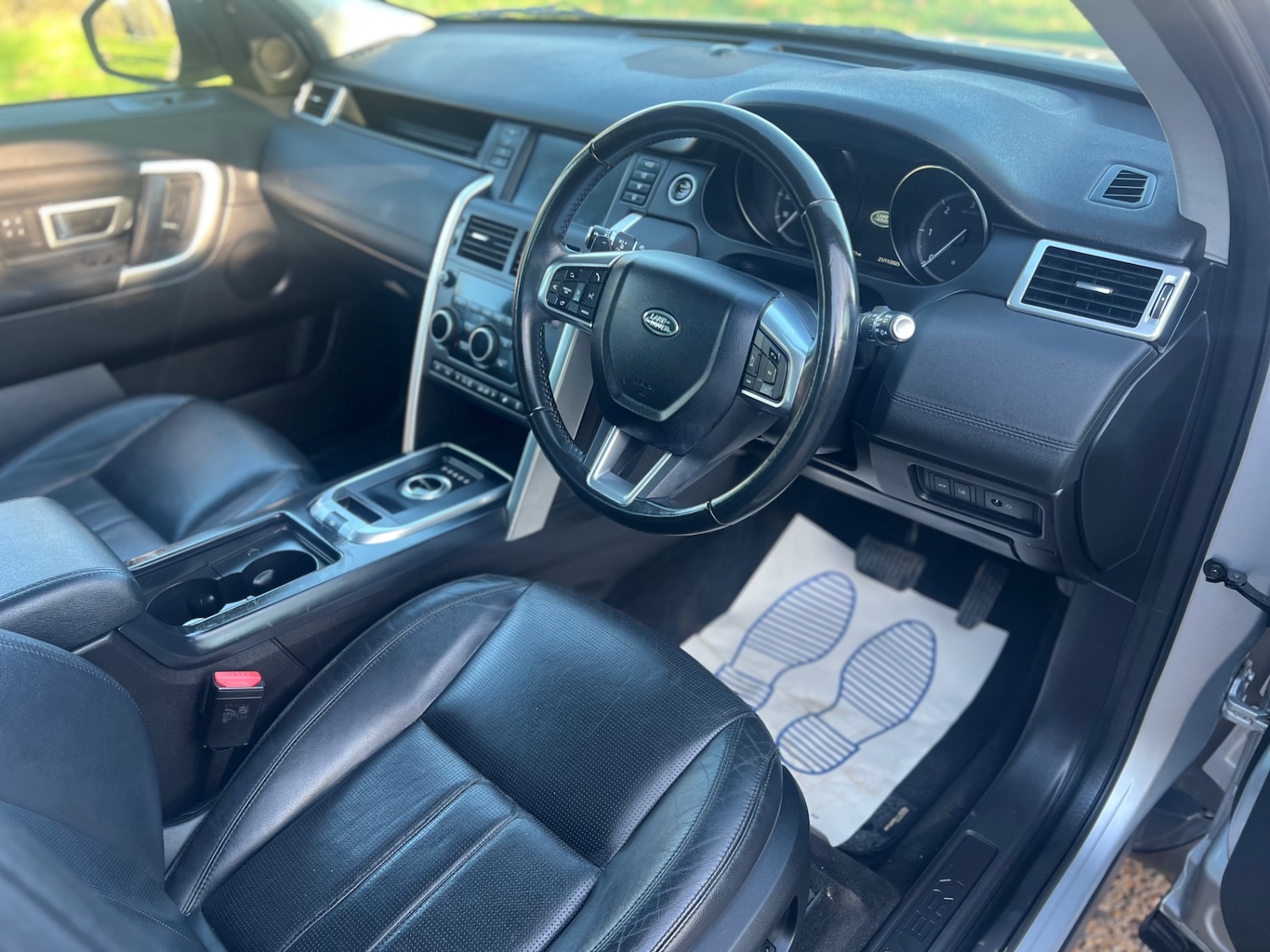 Used Land Rover Discovery Sport 2016 for sale - 76830630: Photo 16