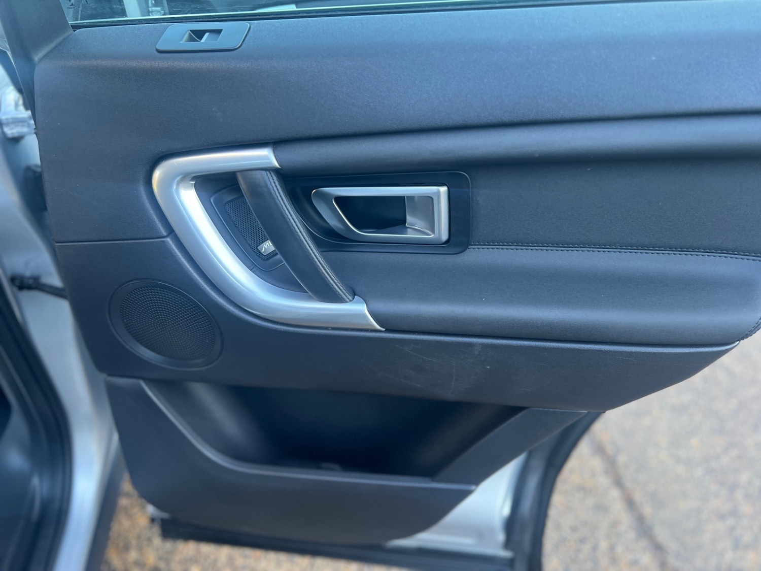 Used Land Rover Discovery Sport 2016 for sale - 76830630: Photo 31