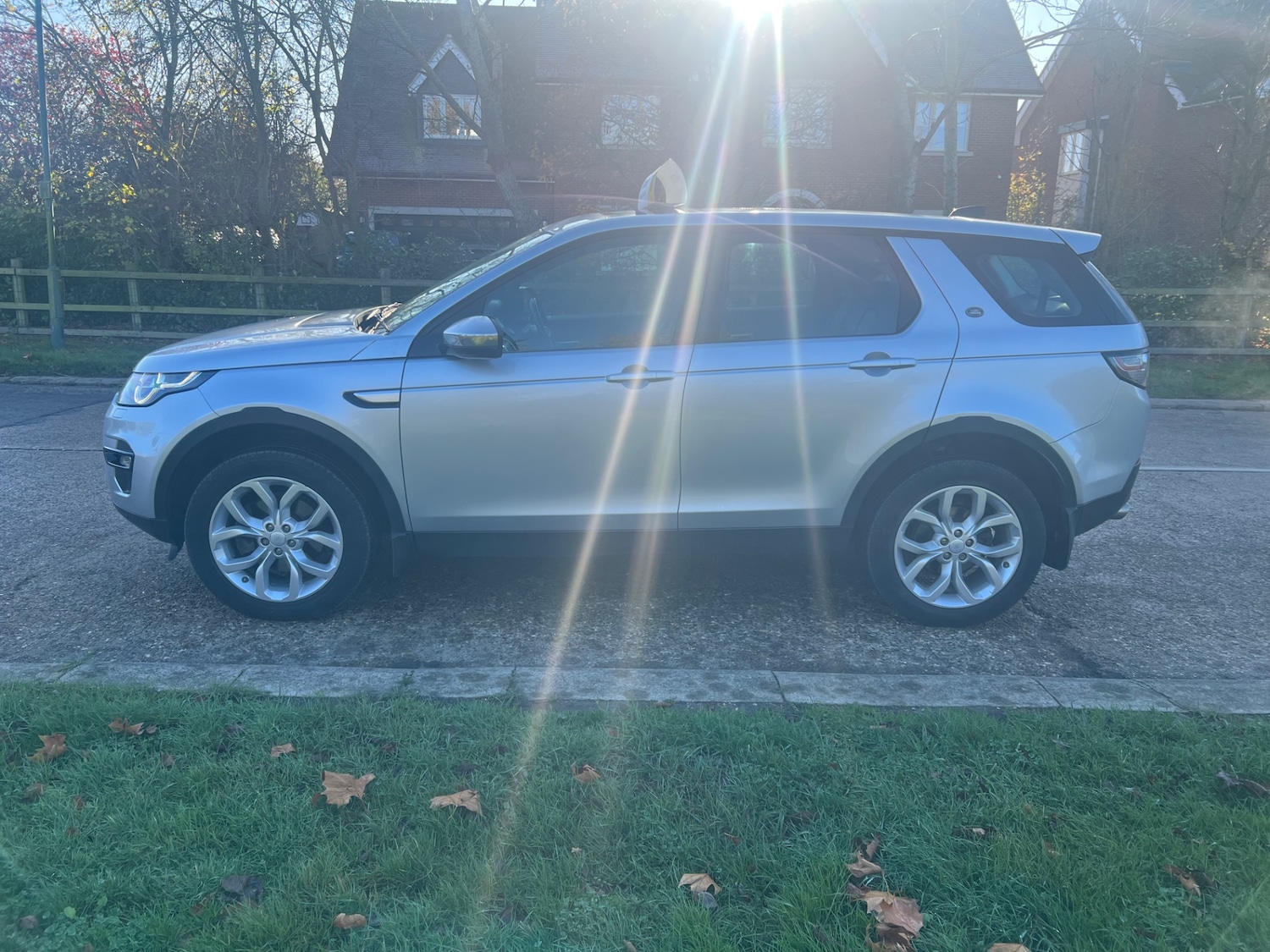 Used Land Rover Discovery Sport 2016 for sale - 76830630: Photo 4