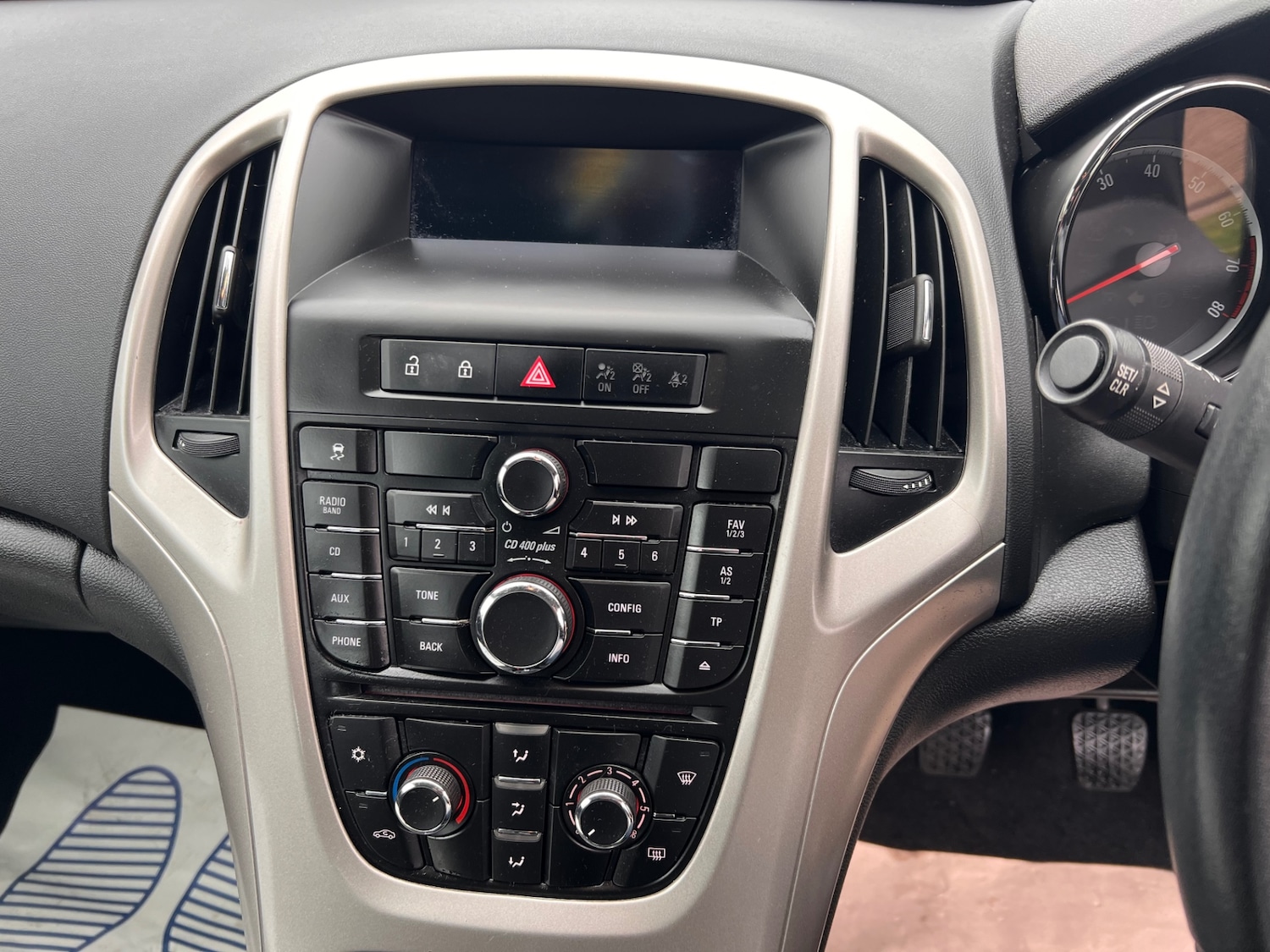 Used Vauxhall Astra 2014 for sale - 77767012: Photo 31