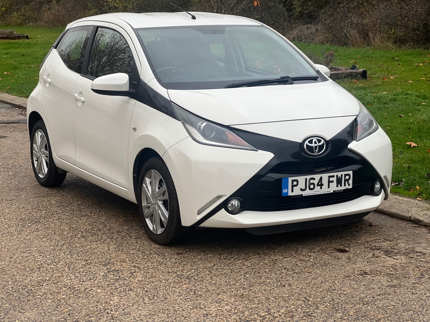 Used Toyota AYGO 2014 for sale - 76575289: Photo 1