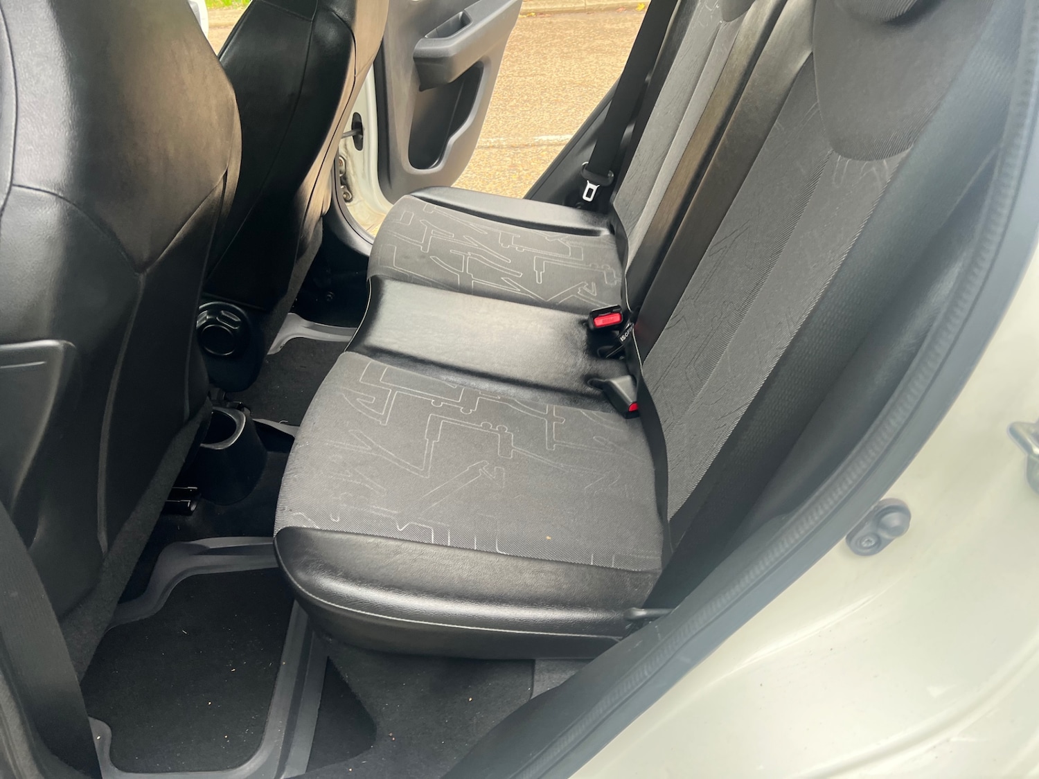 Used Toyota AYGO 2014 for sale - 76575289: Photo 22