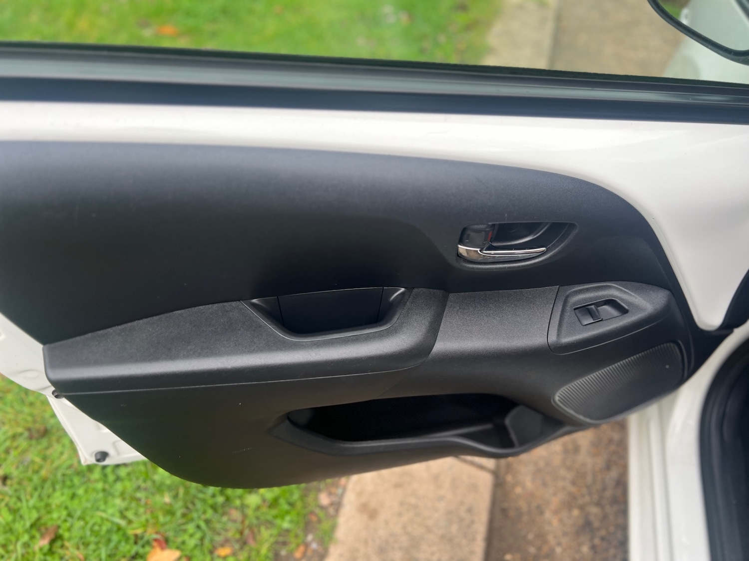 Used Toyota AYGO 2014 for sale - 76575289: Photo 23