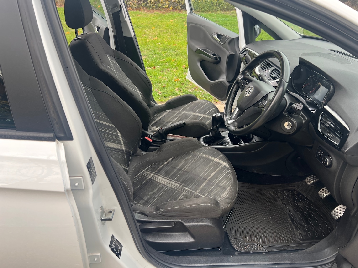 Used Vauxhall Corsa 2016 for sale - 76397256: Photo 16