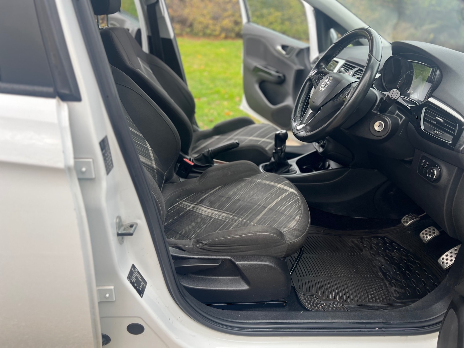 Used Vauxhall Corsa 2016 for sale - 76397256: Photo 17