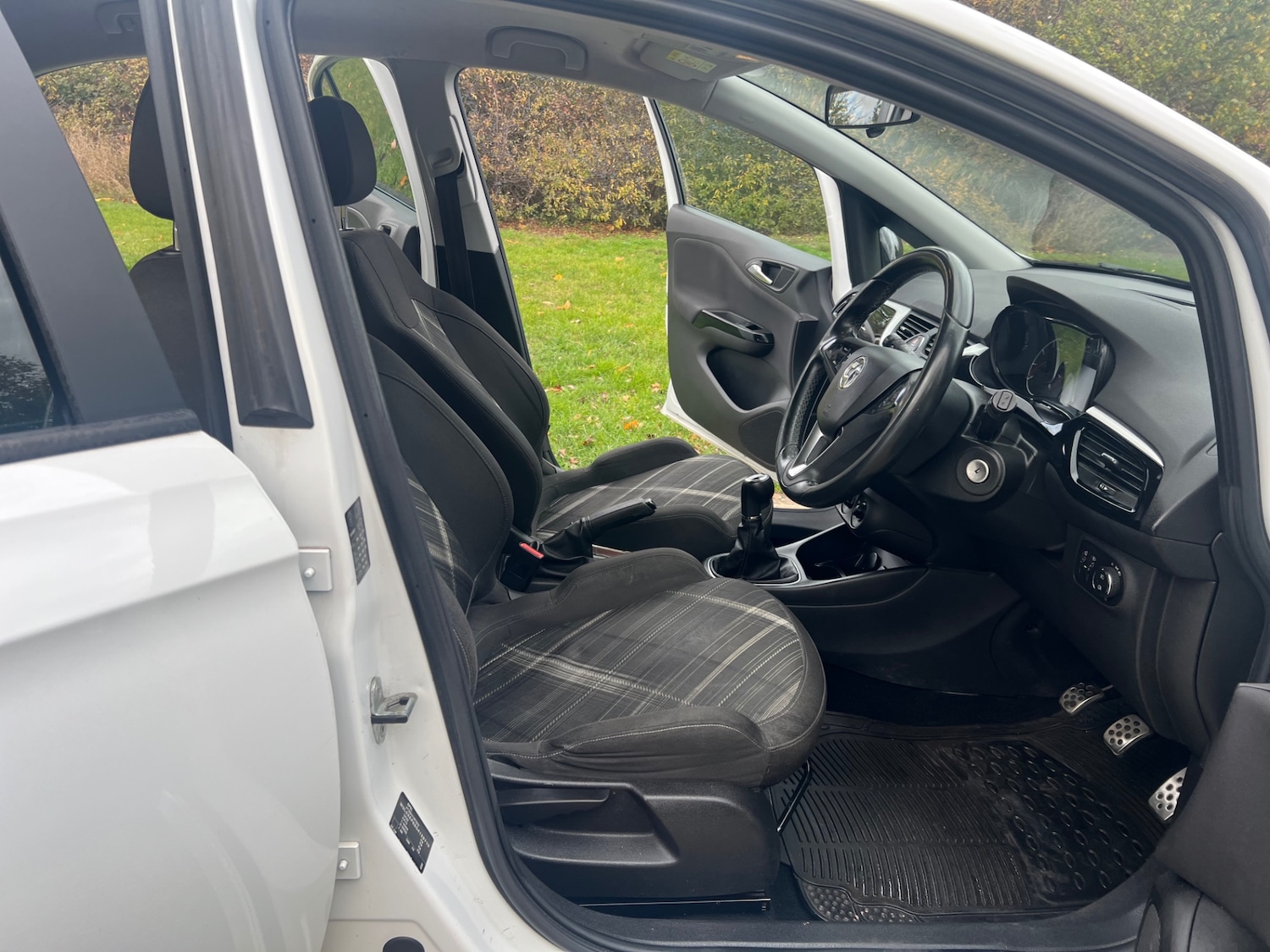 Used Vauxhall Corsa 2016 for sale - 76397256: Photo 21