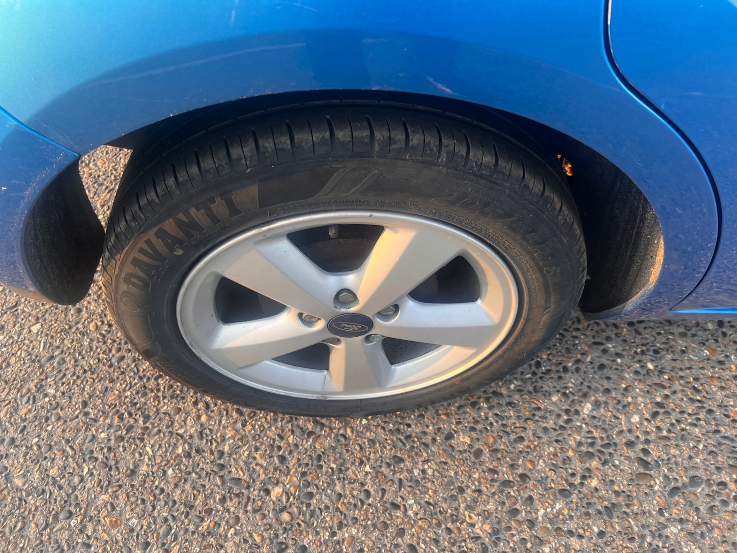 Used Ford Focus 2005 for sale - 77766990: Photo 15