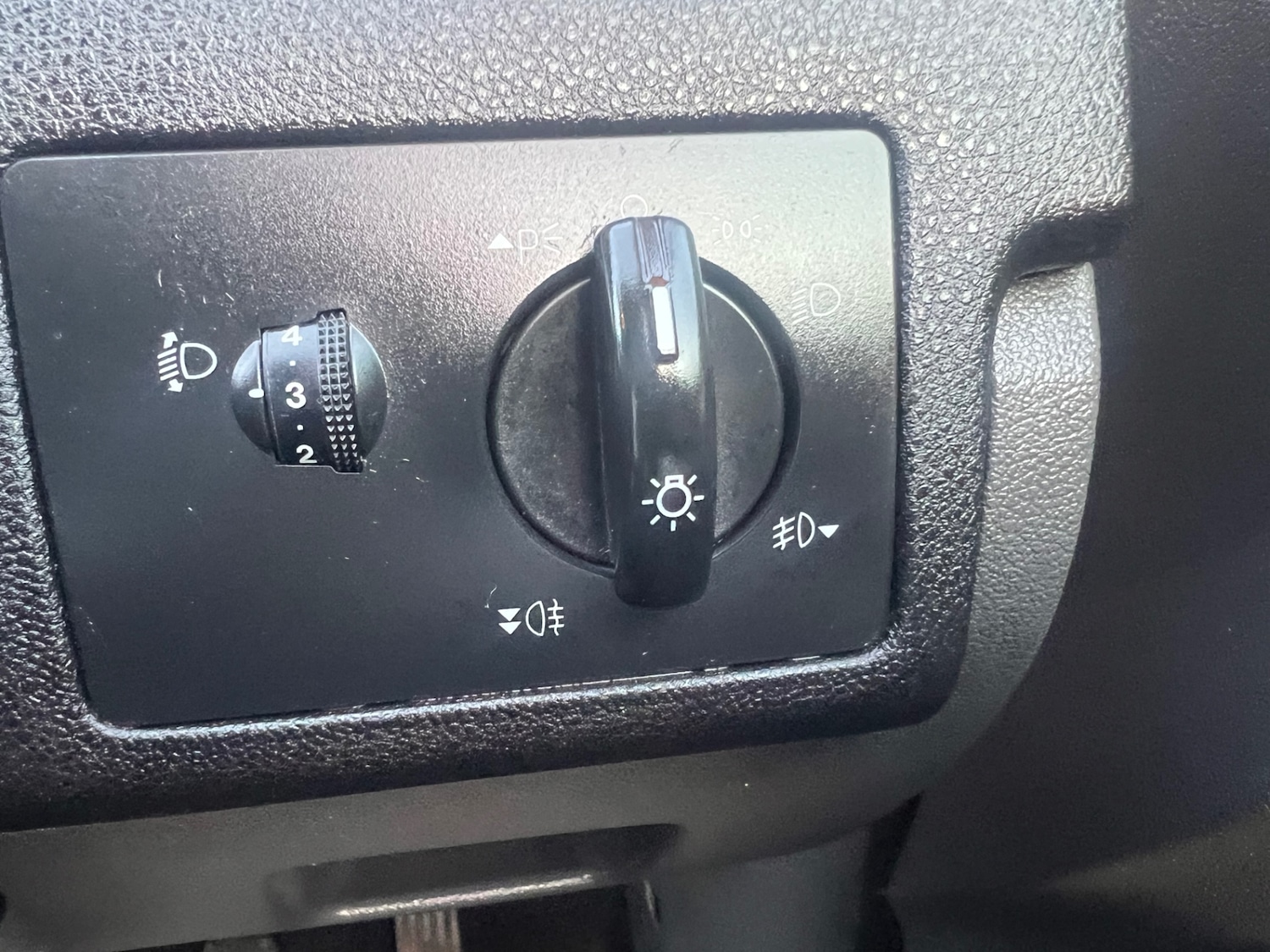 Used Ford Focus 2005 for sale - 77766990: Photo 32