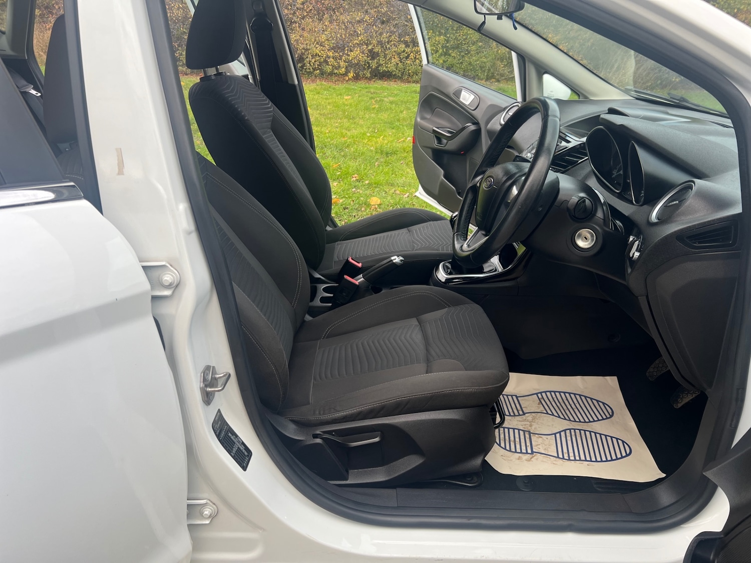 Used Ford Fiesta 2013 for sale - 76397250: Photo 15