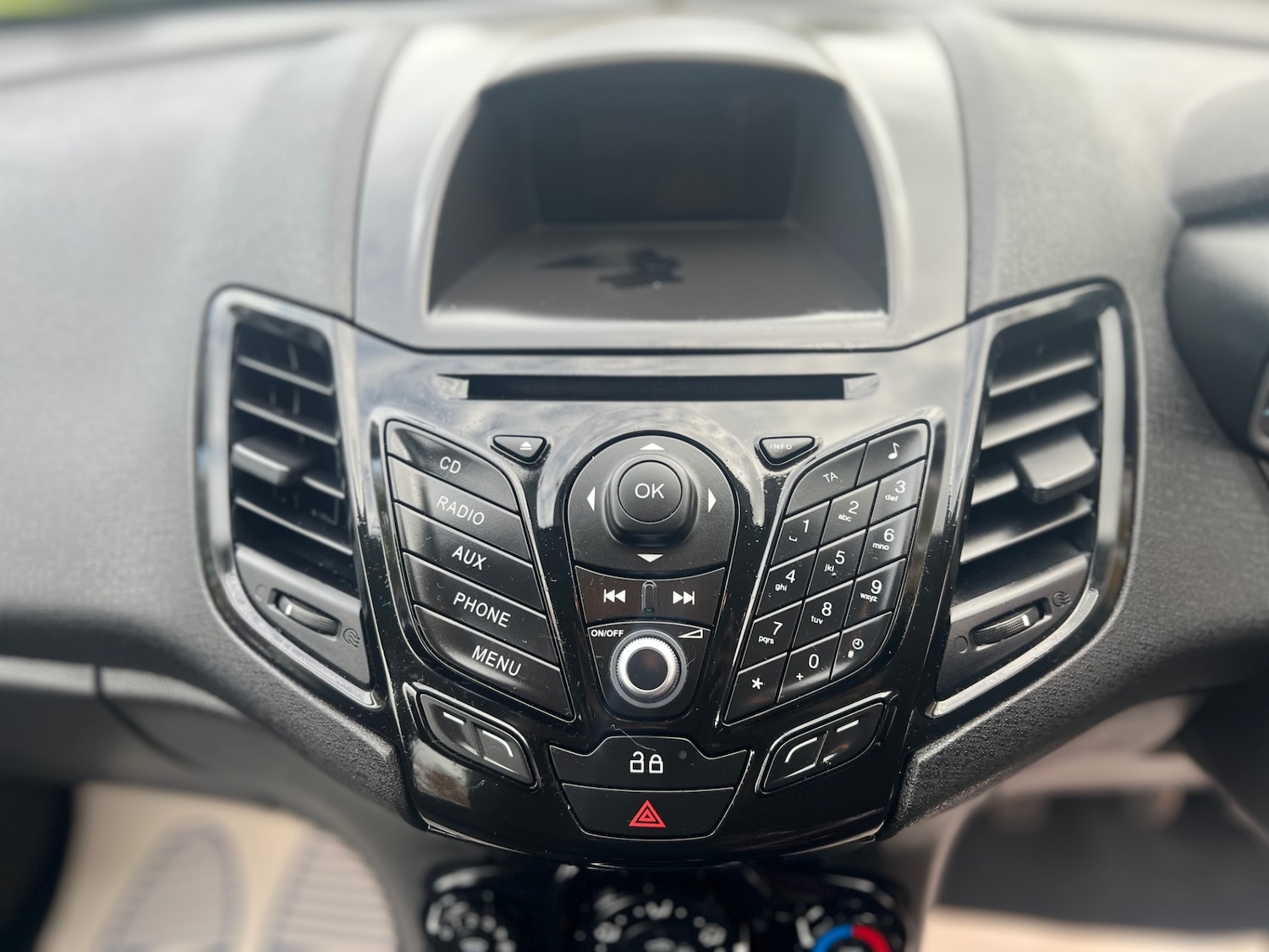 Used Ford Fiesta 2013 for sale - 76397250: Photo 30