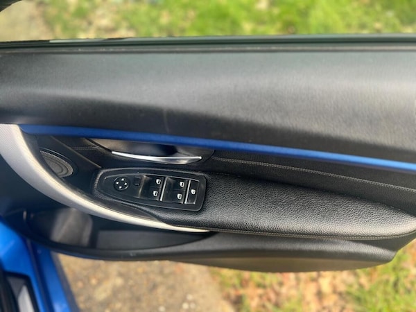 Used BMW 3 Series 2017 for sale - 75526929: Photo 21