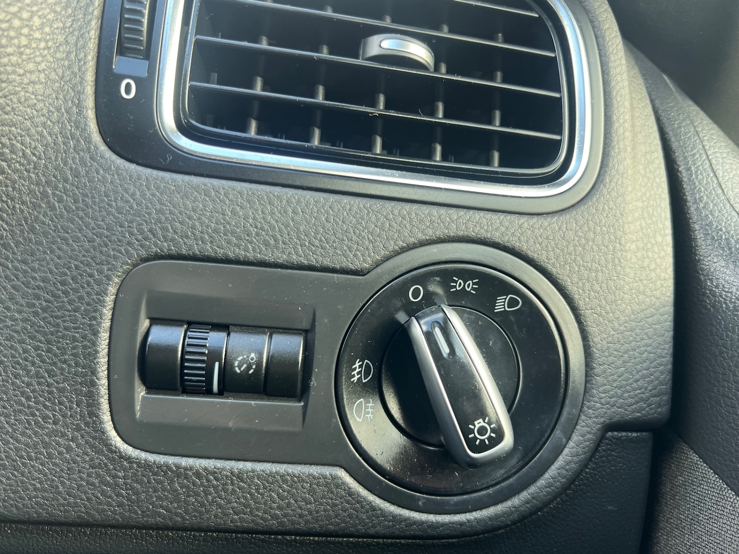 Used Volkswagen Polo 2023 for sale - 77767031: Photo 29