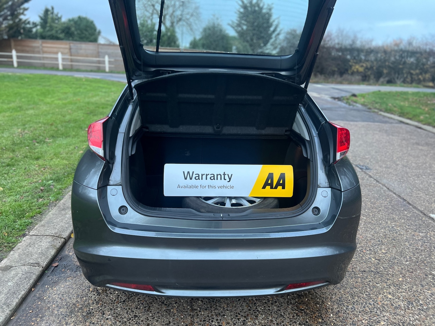 Used Honda Civic 2012 for sale - 76978945: Photo 31