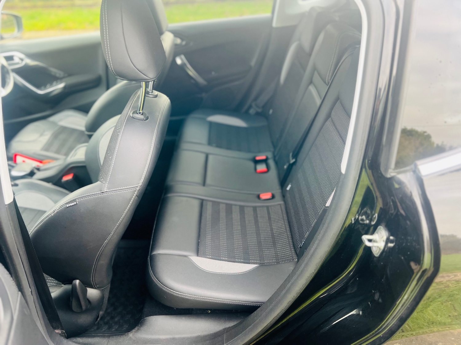 Used Peugeot 2008 2015 for sale - 77483336: Photo 17