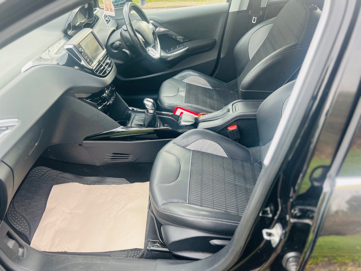 Used Peugeot 2008 2015 for sale - 77483336: Photo 18