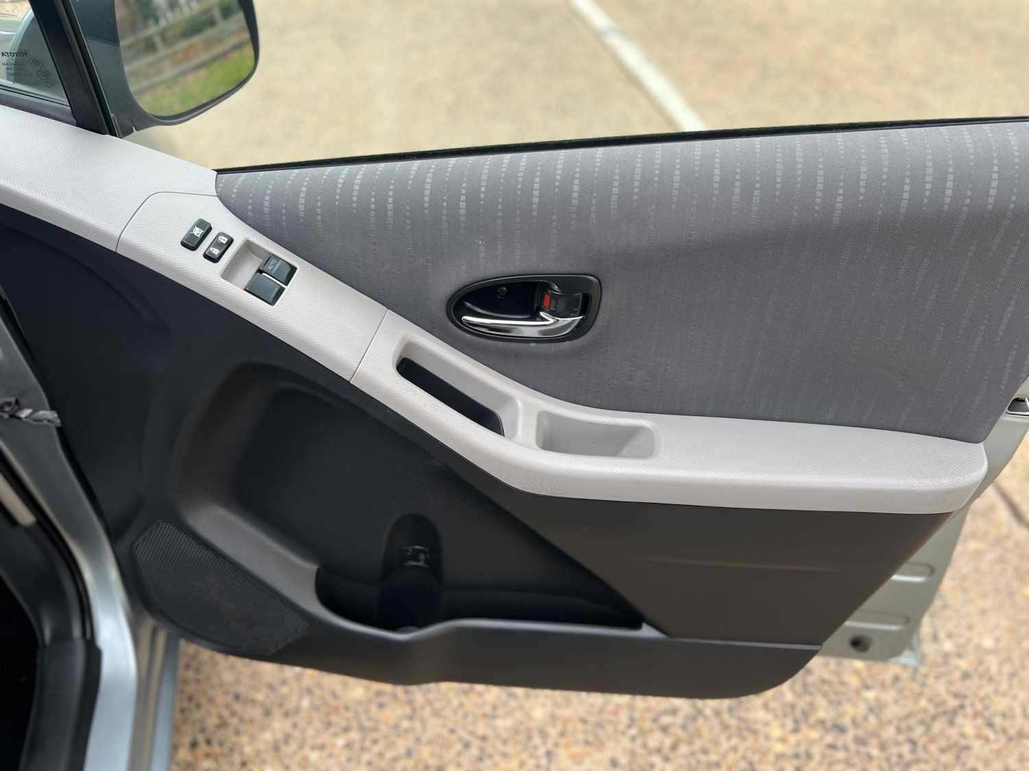 Used Toyota Yaris 2009 for sale - 76397245: Photo 13