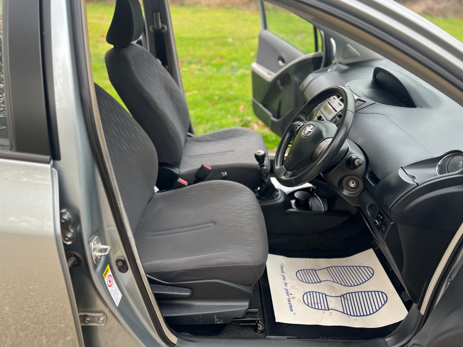 Used Toyota Yaris 2009 for sale - 76397245: Photo 14