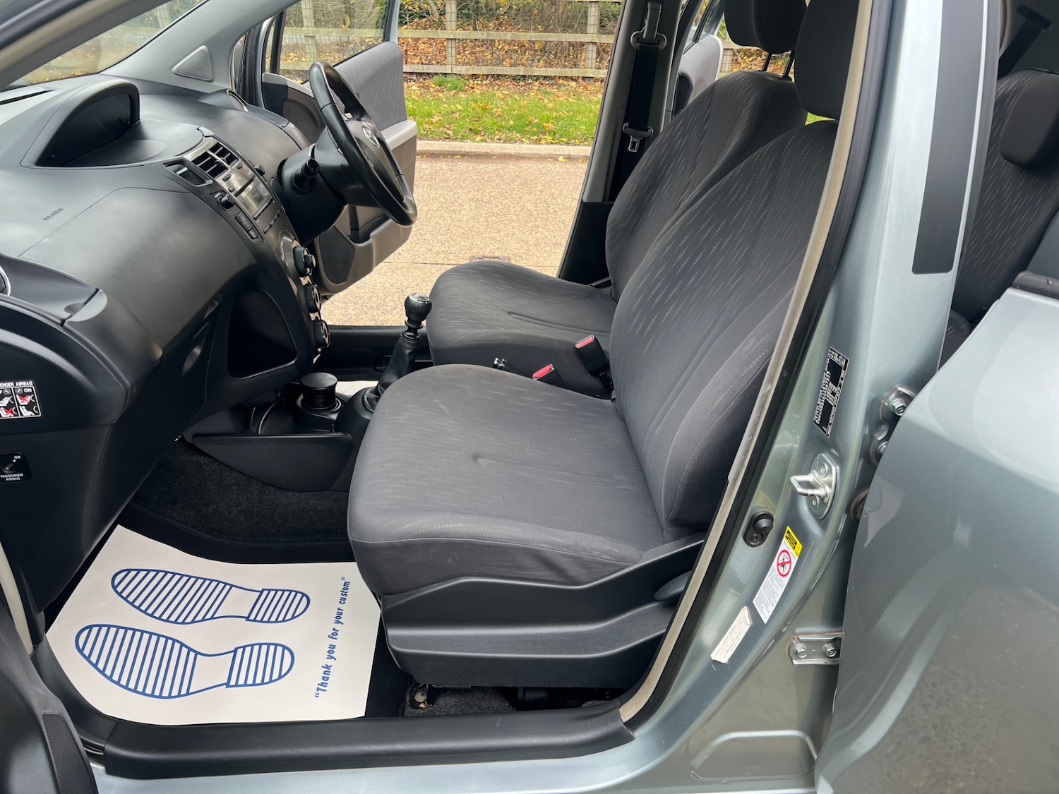 Used Toyota Yaris 2009 for sale - 76397245: Photo 23