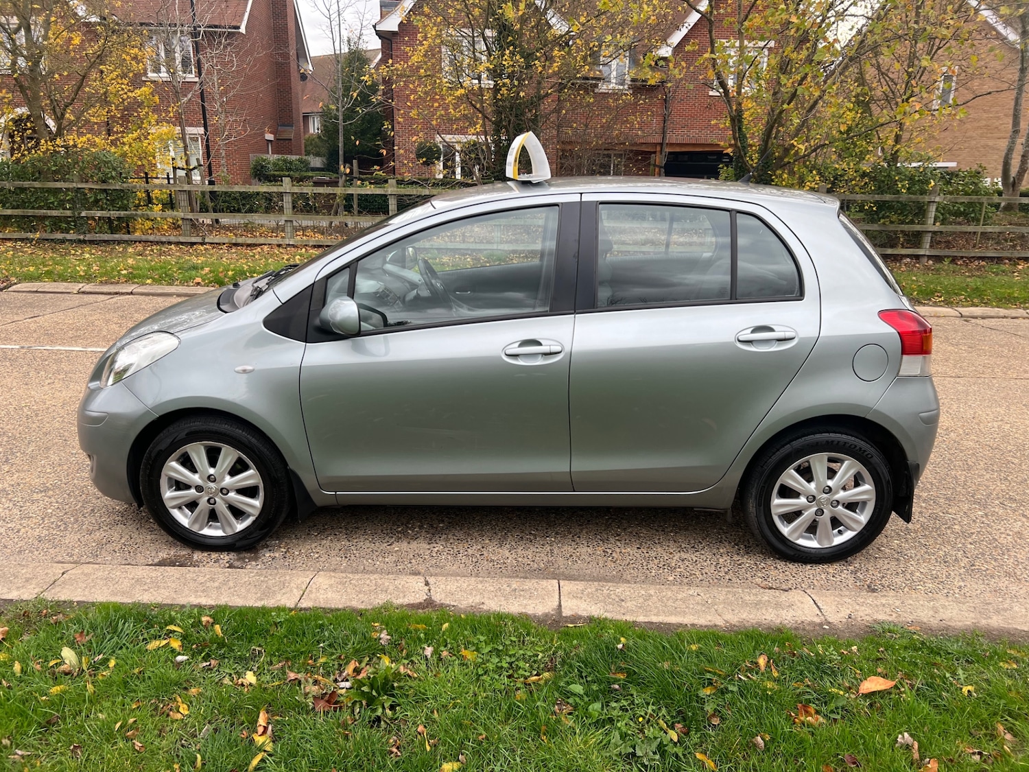 Used Toyota Yaris 2009 for sale - 76397245: Photo 6