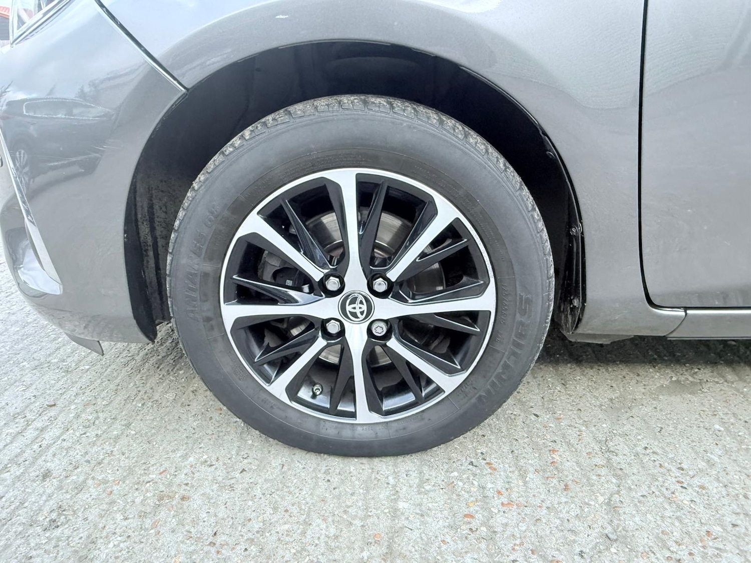 Used Toyota Yaris 2019 for sale - 77342929: Photo 25