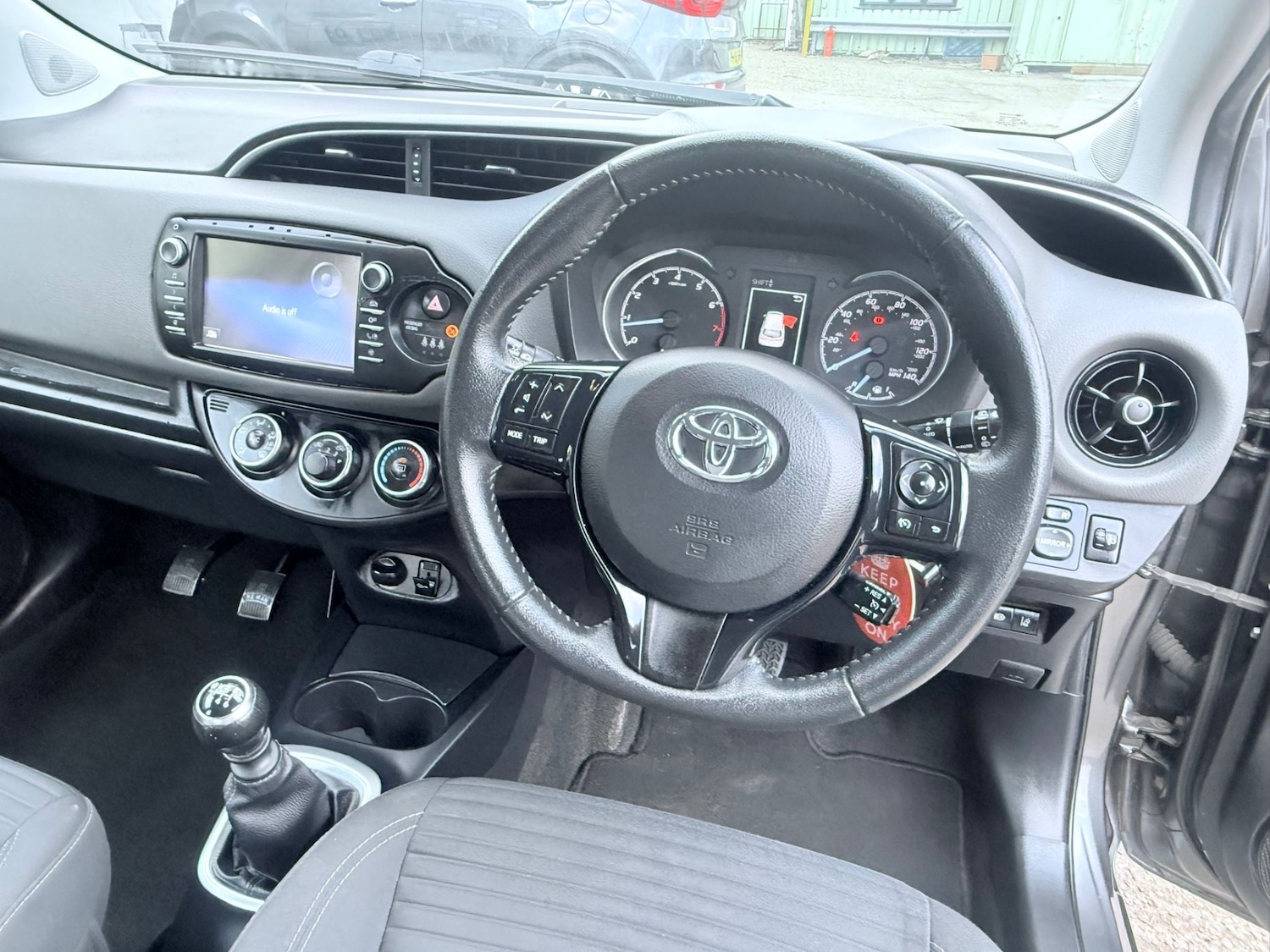 Used Toyota Yaris 2019 for sale - 77342929: Photo 29