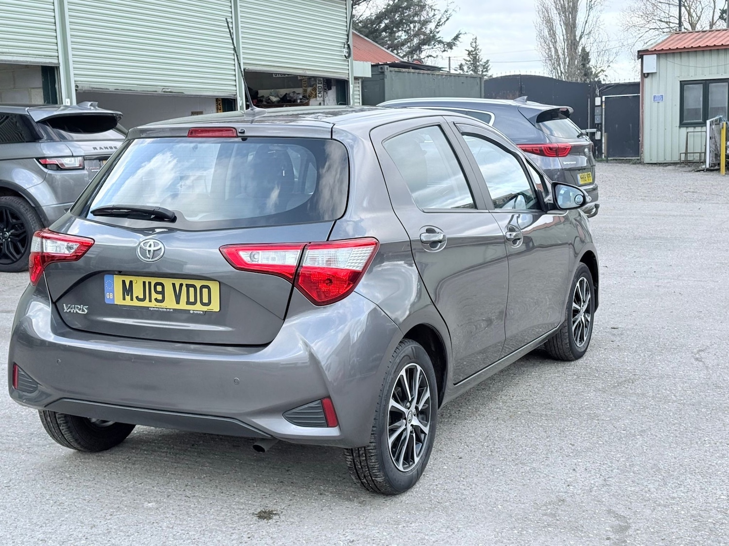 Used Toyota Yaris 2019 for sale - 77342929: Photo 4