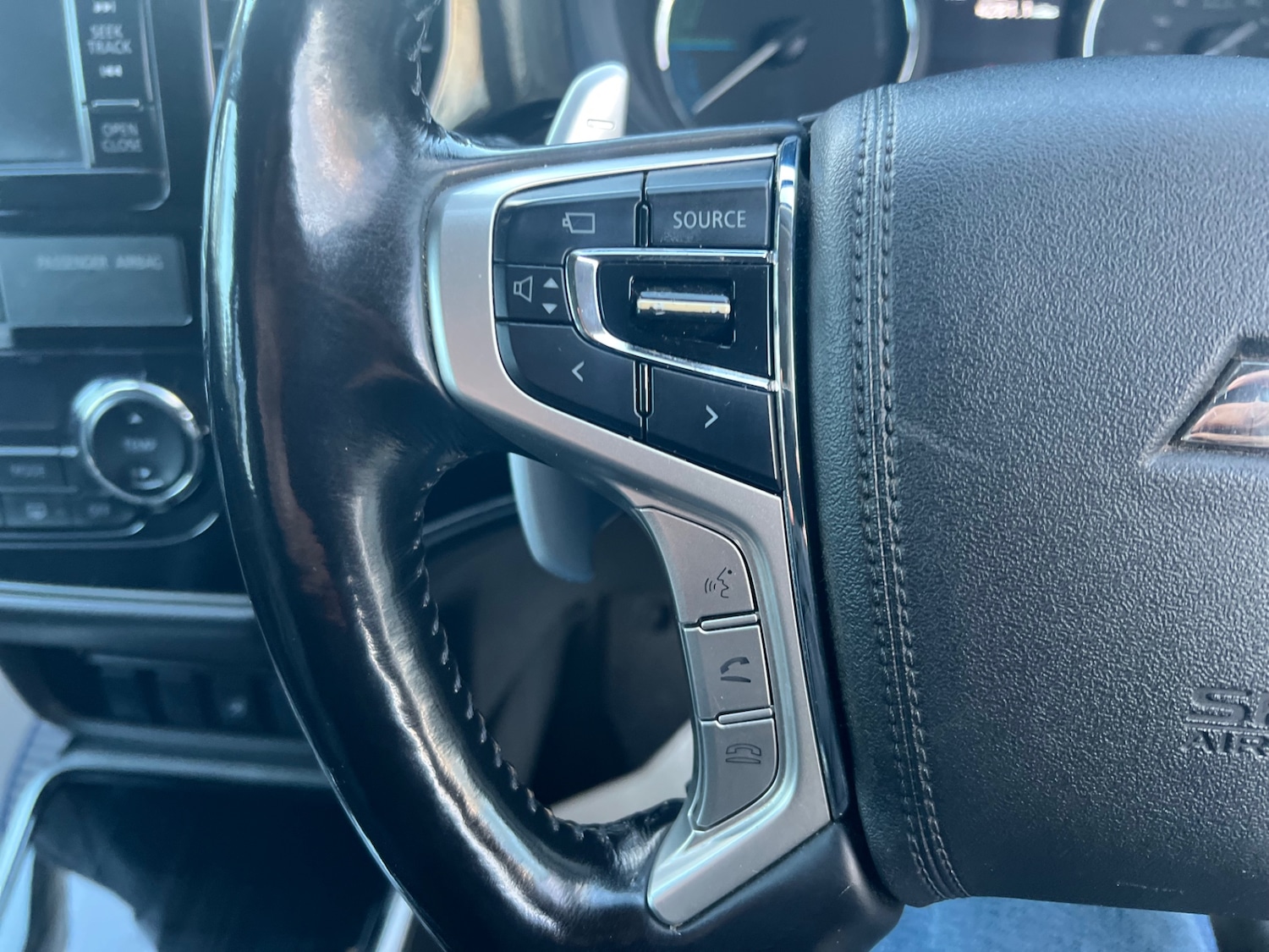 Used Mitsubishi Outlander 2016 for sale - 76978921: Photo 32