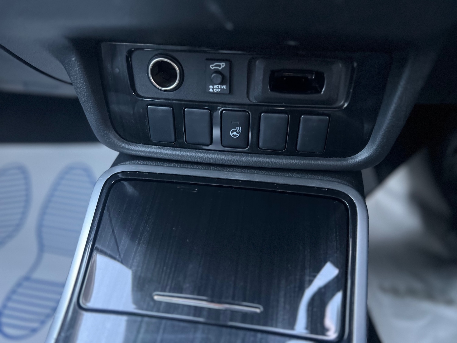 Used Mitsubishi Outlander 2016 for sale - 76978921: Photo 35