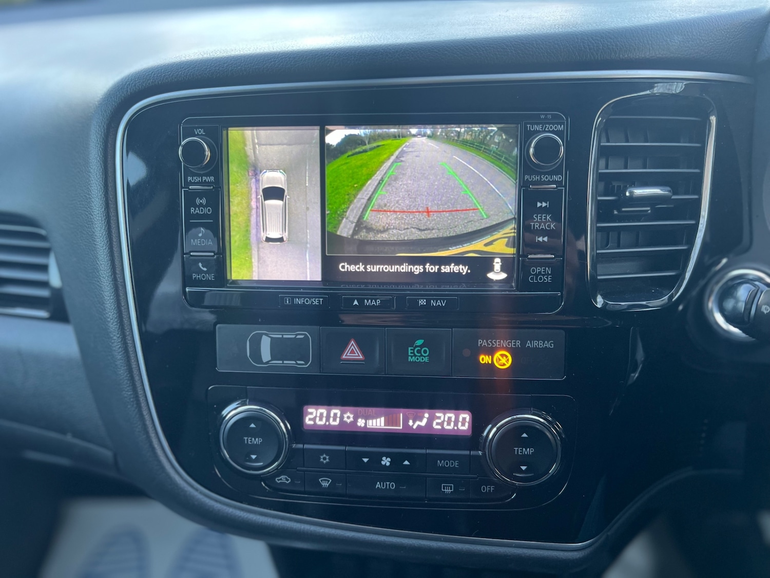 Used Mitsubishi Outlander 2016 for sale - 76978921: Photo 39