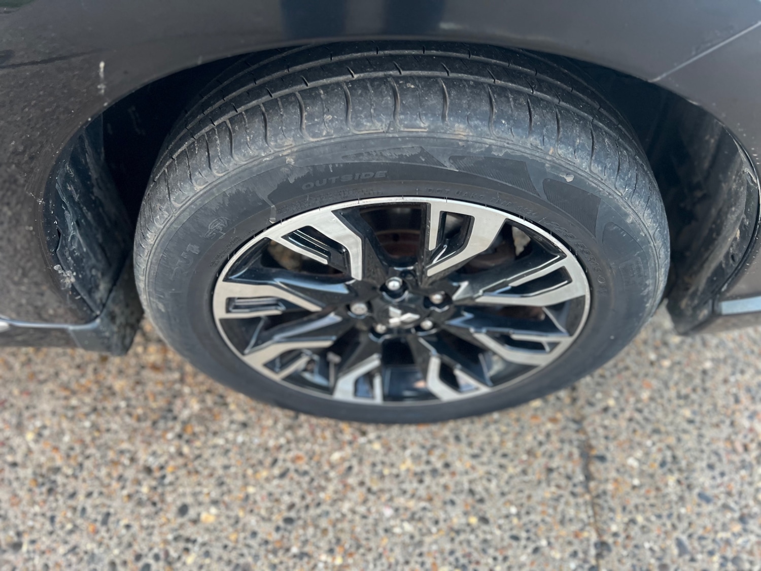 Used Mitsubishi Outlander 2016 for sale - 76978921: Photo 41