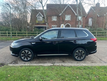 Used Mitsubishi Outlander 2016 for sale - 76978921: Photo