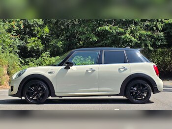 Used MINI Hatch 2020 for sale - 75557519: Photo