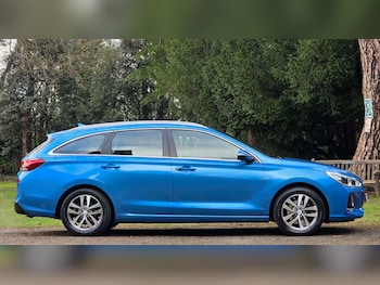 Used Hyundai i30 2017 for sale - 77617072: Photo