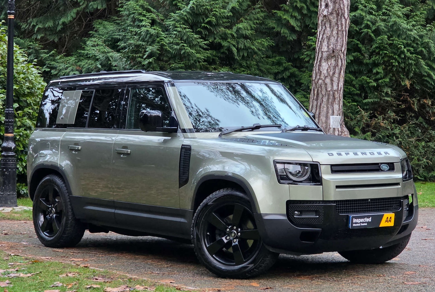 Used Land Rover Defender 2020 for sale - 76681897: Photo 1