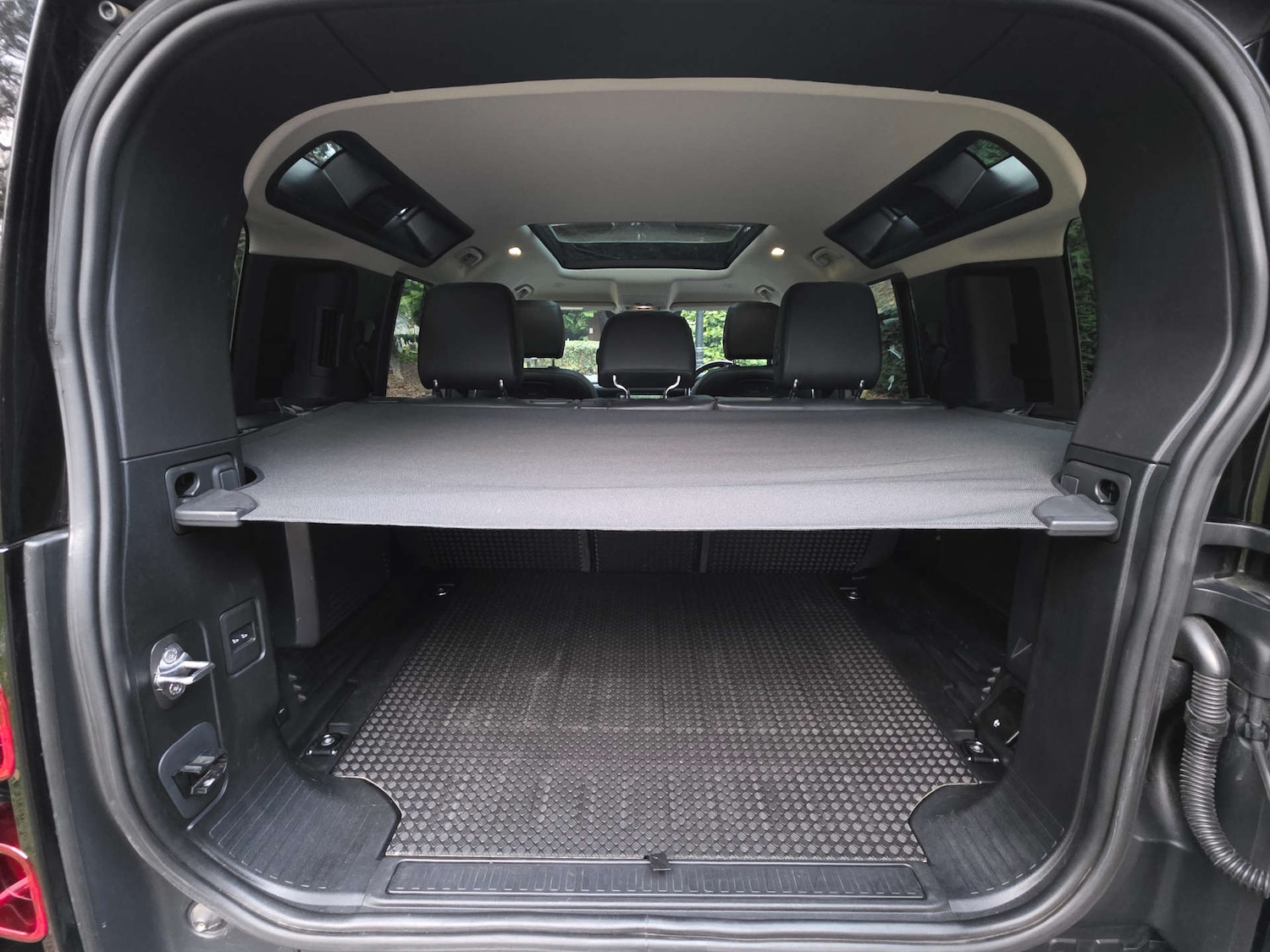 Used Land Rover Defender 2020 for sale - 76681897: Photo 17