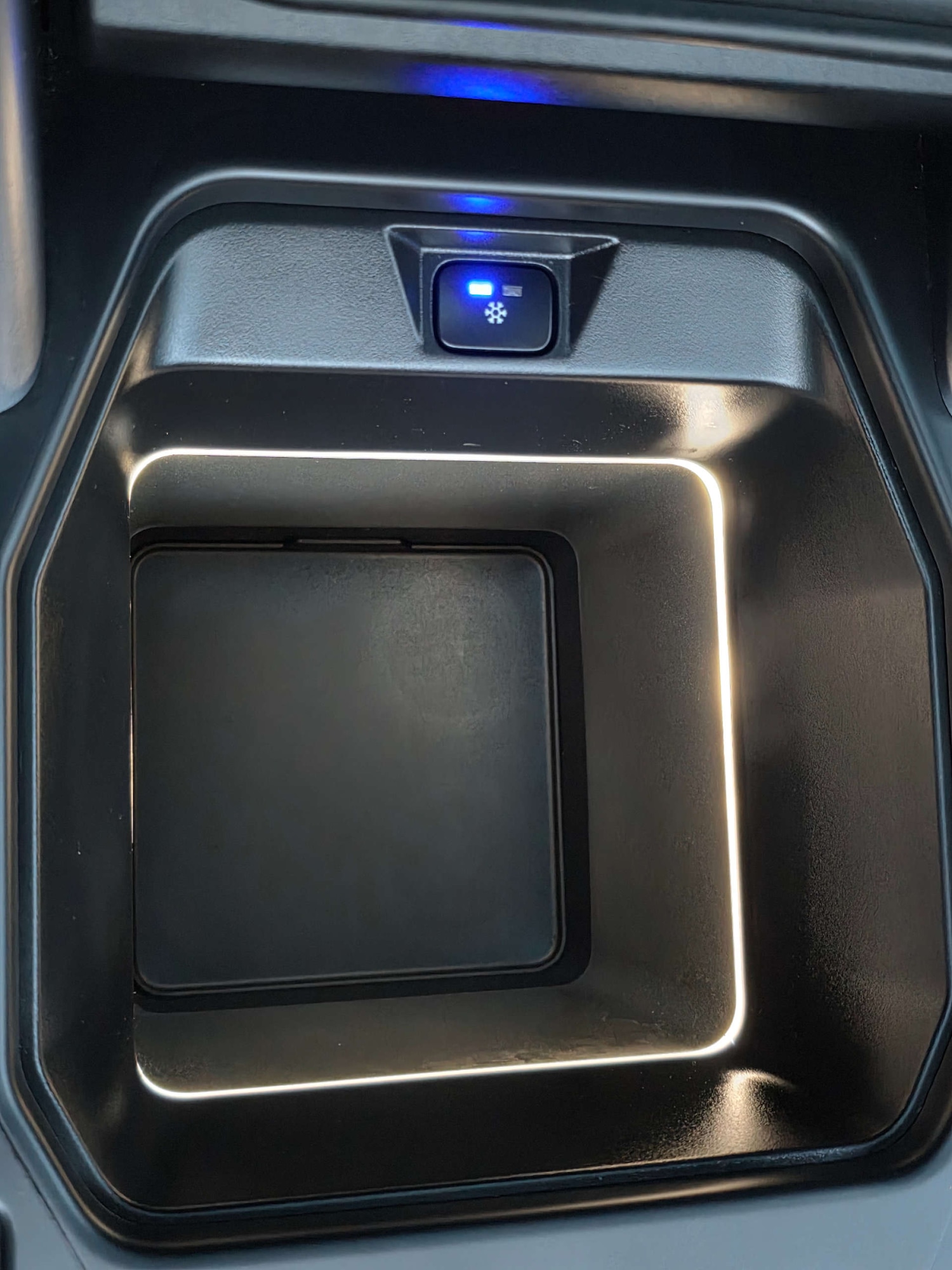 Used Land Rover Defender 2020 for sale - 76681897: Photo 19