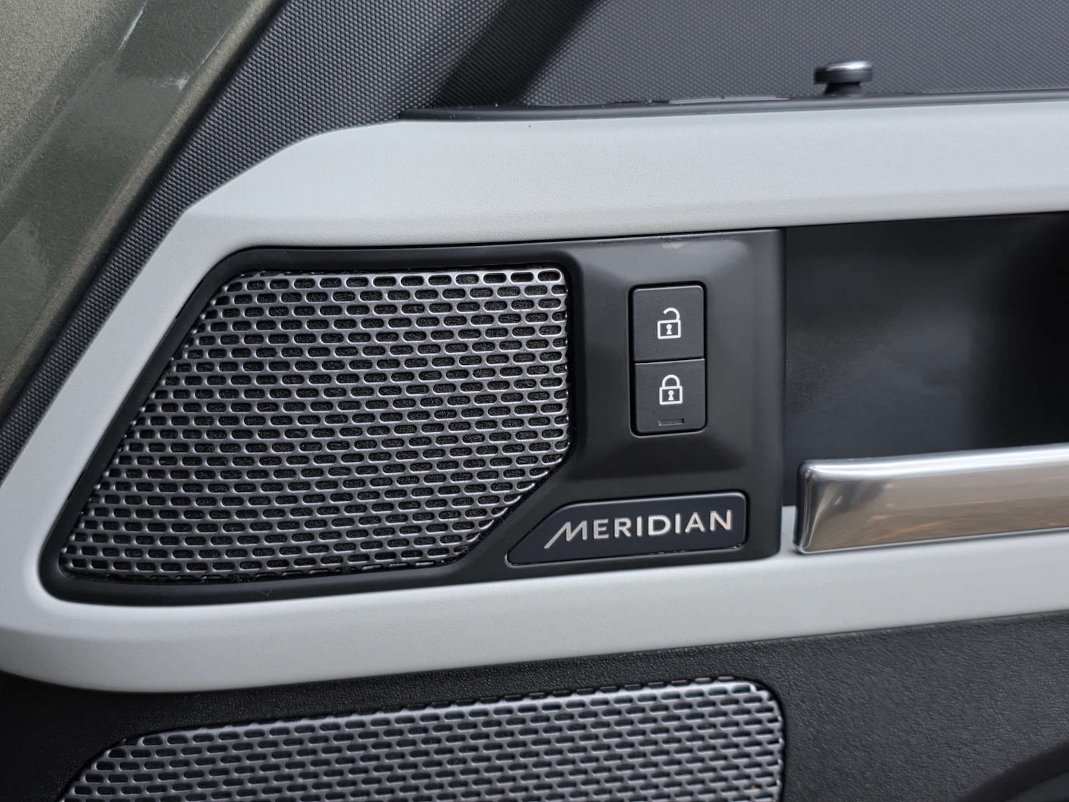 Used Land Rover Defender 2020 for sale - 76681897: Photo 20