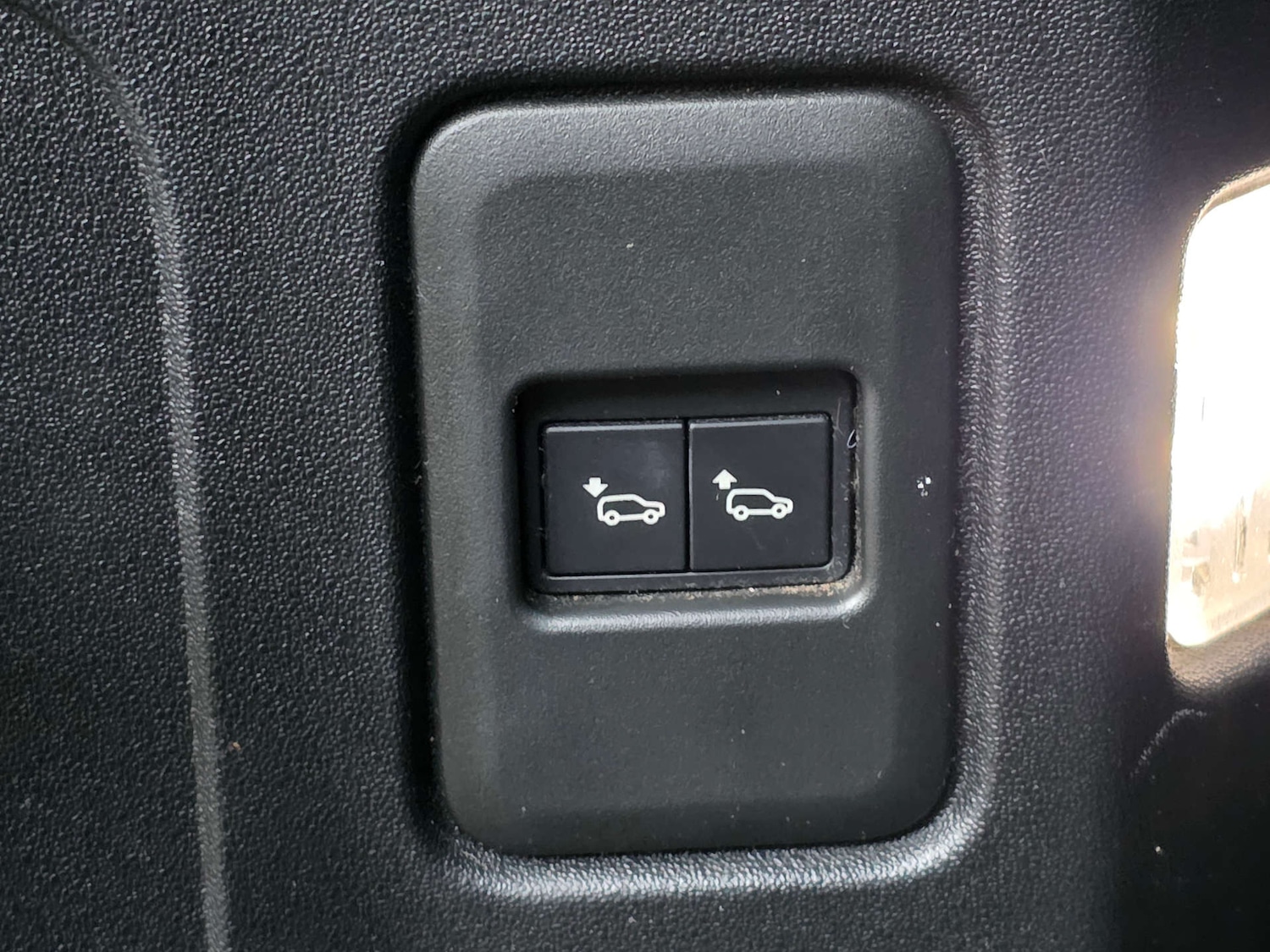 Used Land Rover Defender 2020 for sale - 76681897: Photo 41