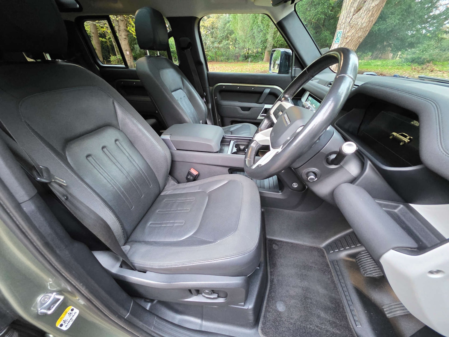 Used Land Rover Defender 2020 for sale - 76681897: Photo 46