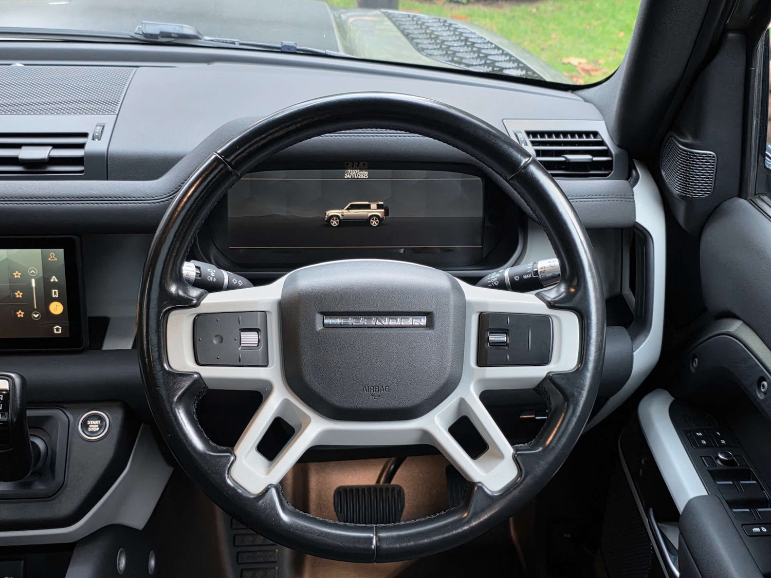 Used Land Rover Defender 2020 for sale - 76681897: Photo 50