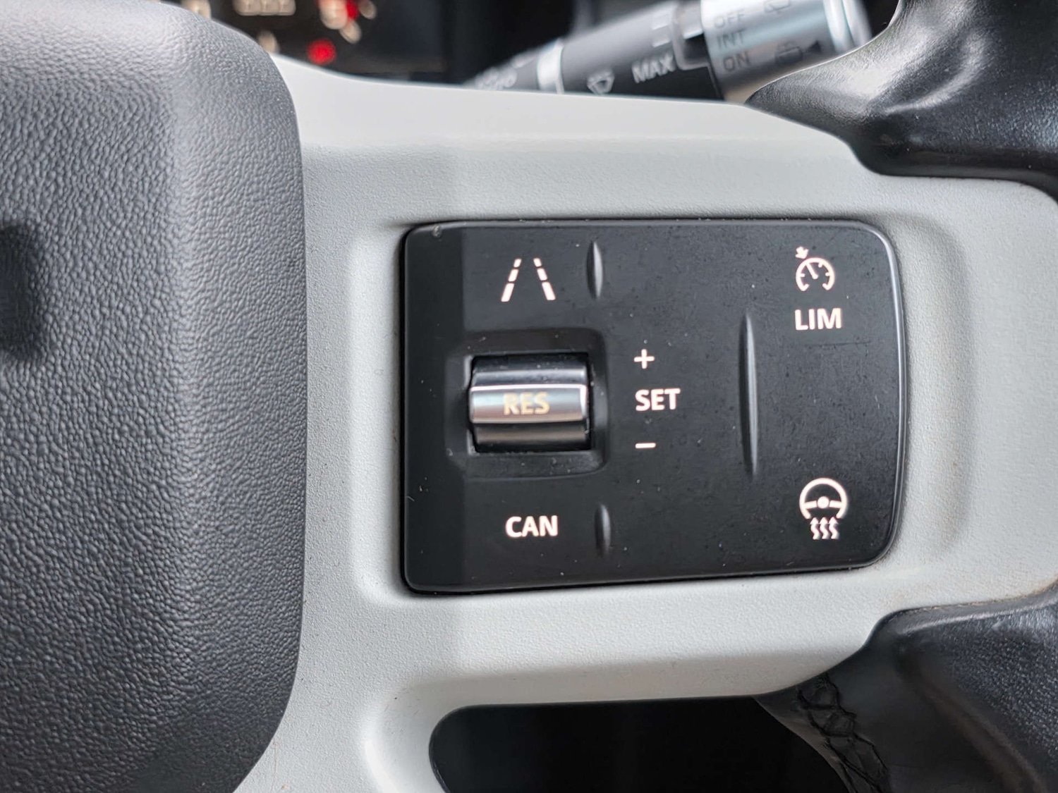 Used Land Rover Defender 2020 for sale - 76681897: Photo 56