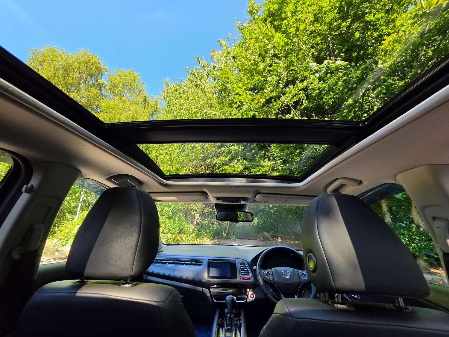 Used Honda HR-V 2015 for sale - 76533559: Photo 3